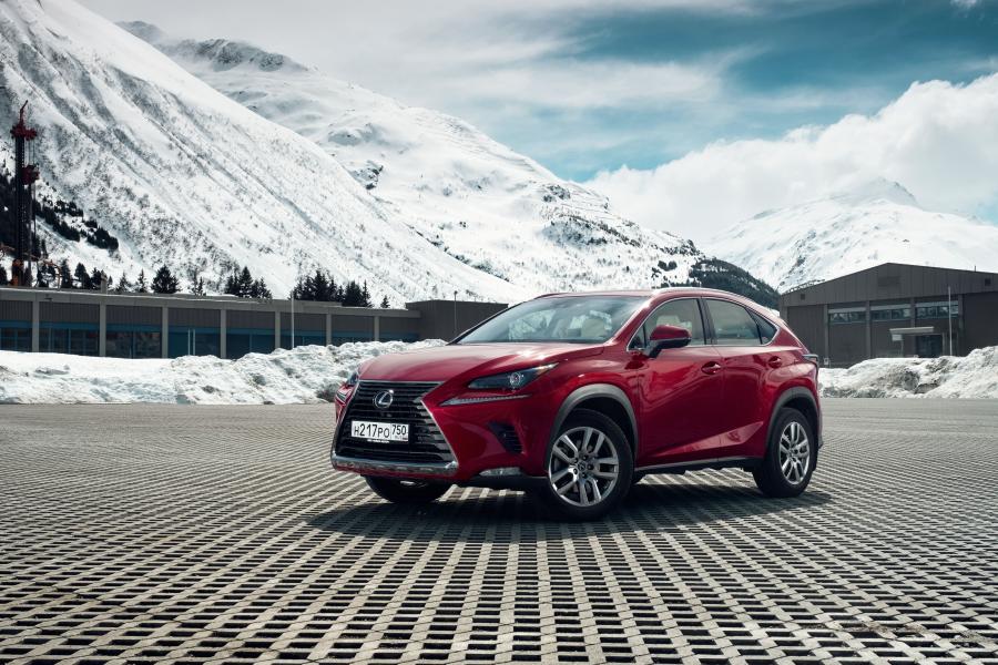  Lexus NX200 2018 года  (CIS) (фото 1 из 43)